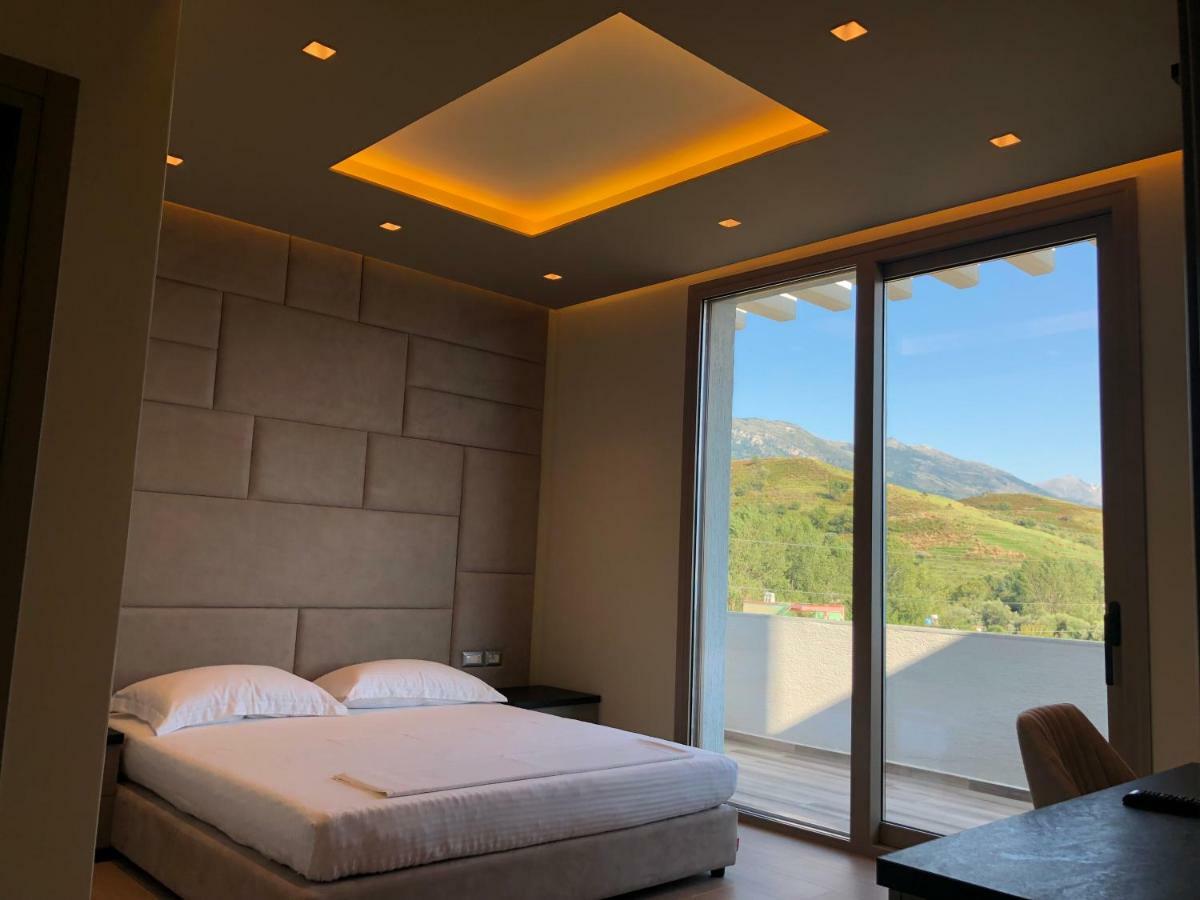 Vogue Boutique Hotel Vlorë Екстериор снимка